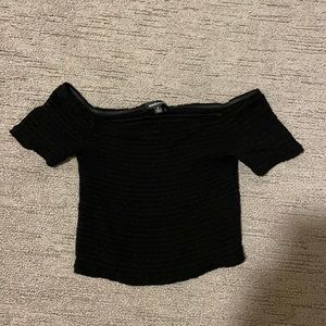 off the shoulders cropped top